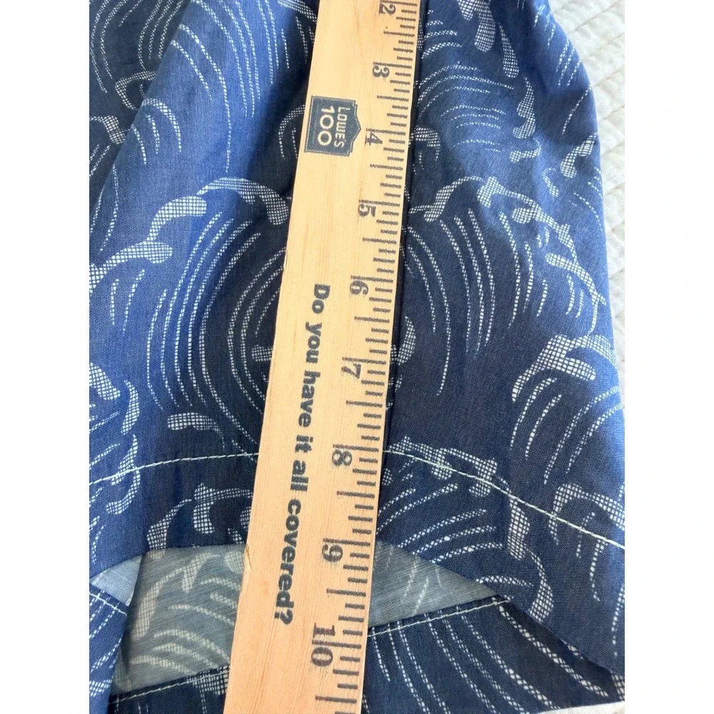 Tommy Bahama Relax Mens Blue Wave Print Board Shorts Swim Trunks Medium - Picture 5 of 6